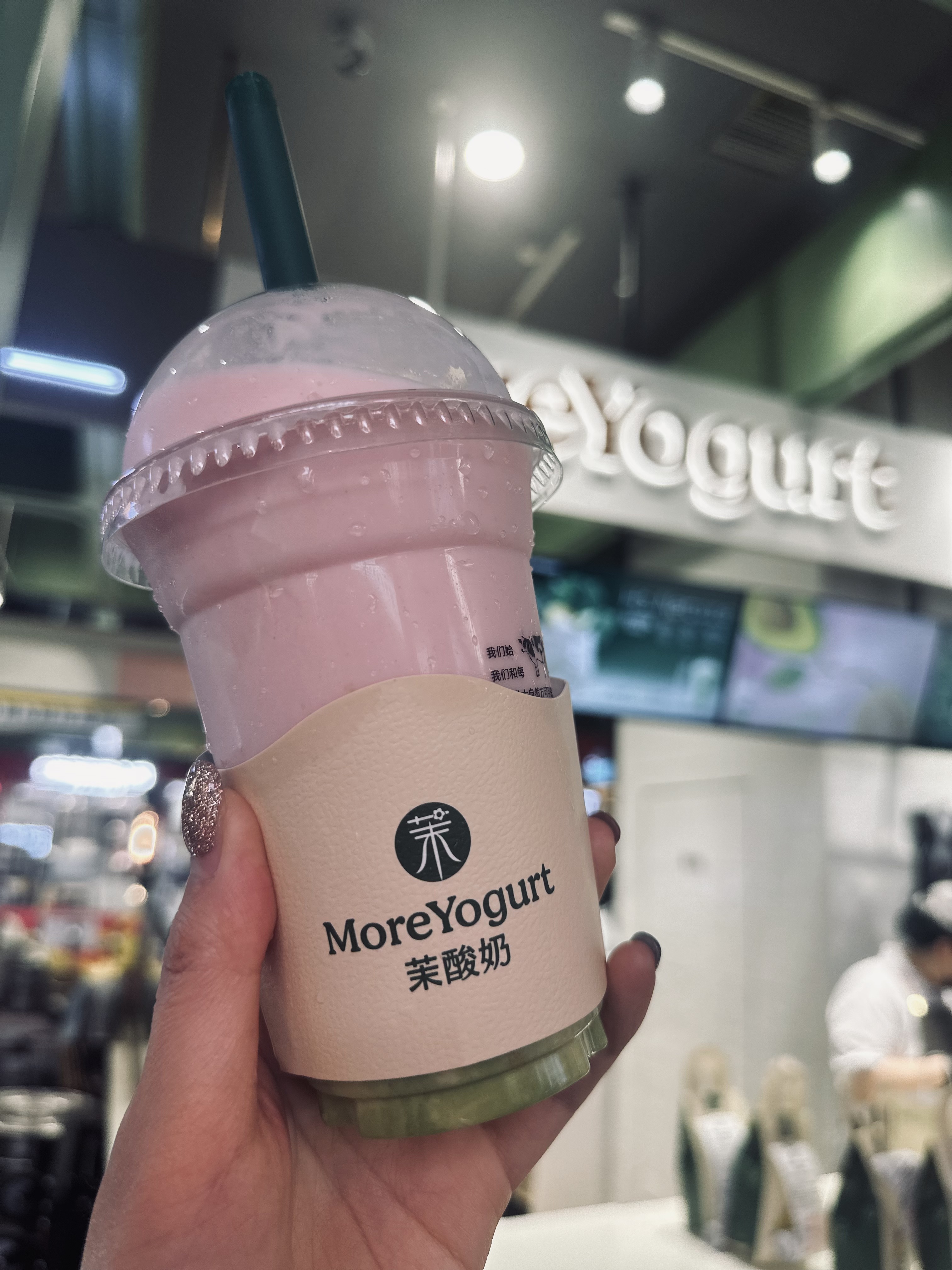 特斯拉｜运动是快乐的催化剂！ #今天开车穿什么 #特斯拉焕新3 #随时随地充满女子力 #运动的快乐没有门槛 #运动是治愈生活的良药 #运动女孩 #女生运动起来有多酷 #体制内穿搭 #通勤穿搭 @hw9994