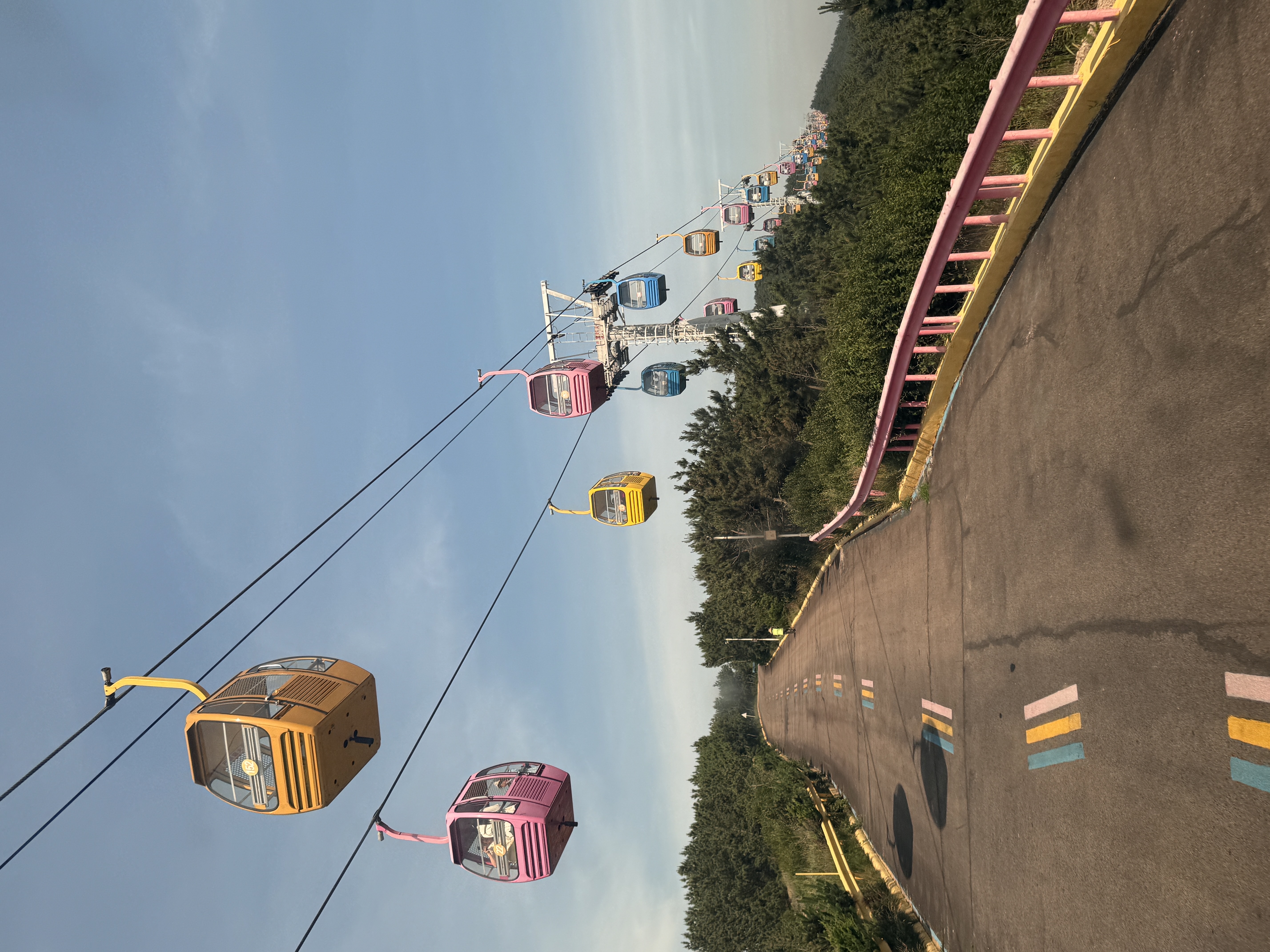 特斯拉女车主｜生活是自己的  每天都是自由 威海站📍WEI HAI• BLUEWAYS.
	
因为抖音的一个视频———搁浅的布鲁维斯号
拉上我的旅游搭子说走就走
日升月落 总有黎明⛴
#记录吧就现在 #生活在别处自由在路上 #或许自由更甚一筹 #出发永远比向往更有意义 #多看大自然少与人纠缠 #浪漫生活的记录者 #好好生活满电出发 #威海 #这世界的一切都在吸引我 #少与人纠缠多看大自然 @何子