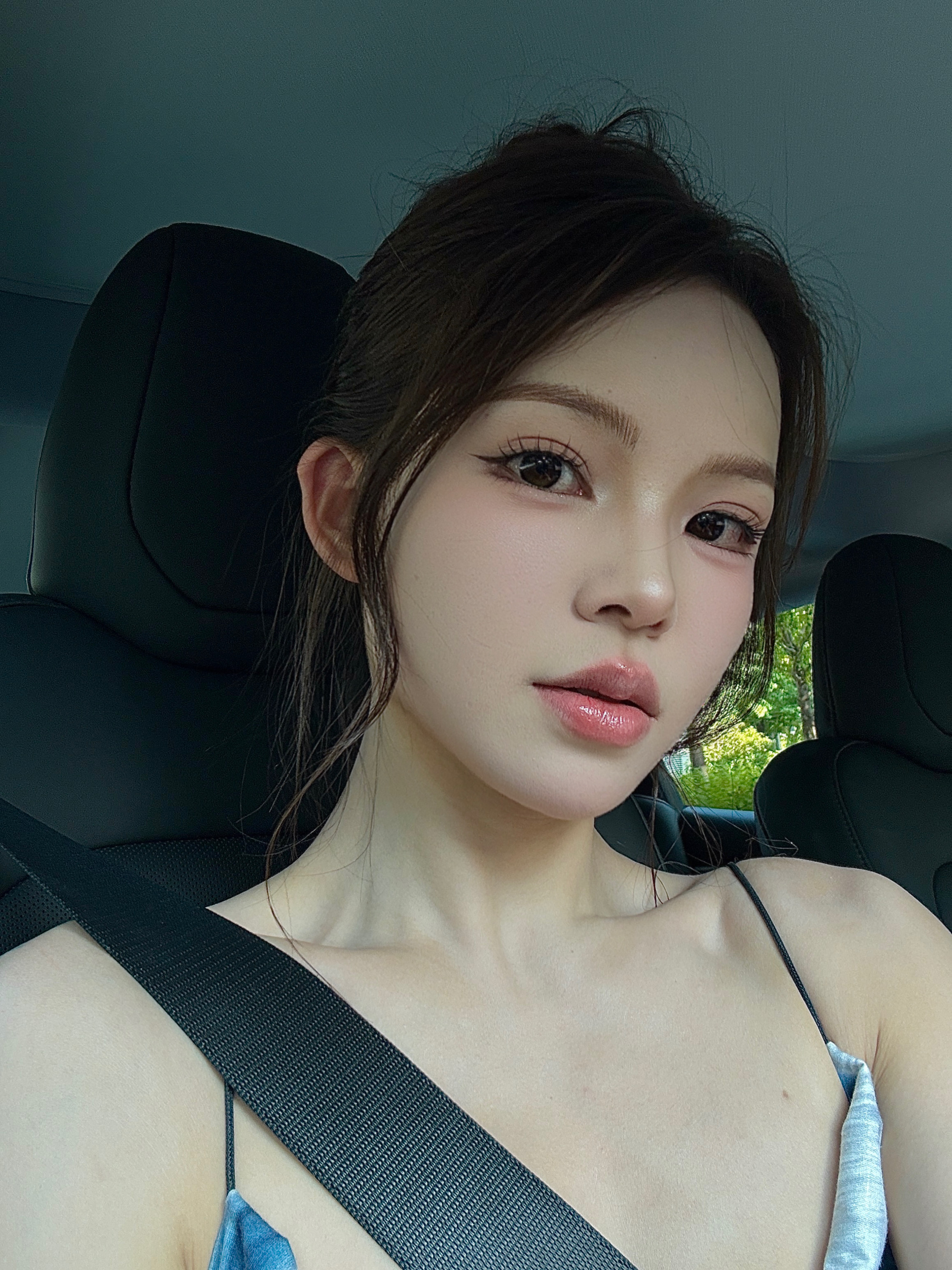 女司机上半身基础 下半身就不基础 新提的特斯拉丁子裤[抠鼻R][抠鼻R]
	
#特斯拉 #幽默 #抽象艺术 #邪恶大鼠标 #拍照姿势#新装备#女司机 #开特斯拉的小姐姐#女车主 @曾多次拒绝王嘉尔