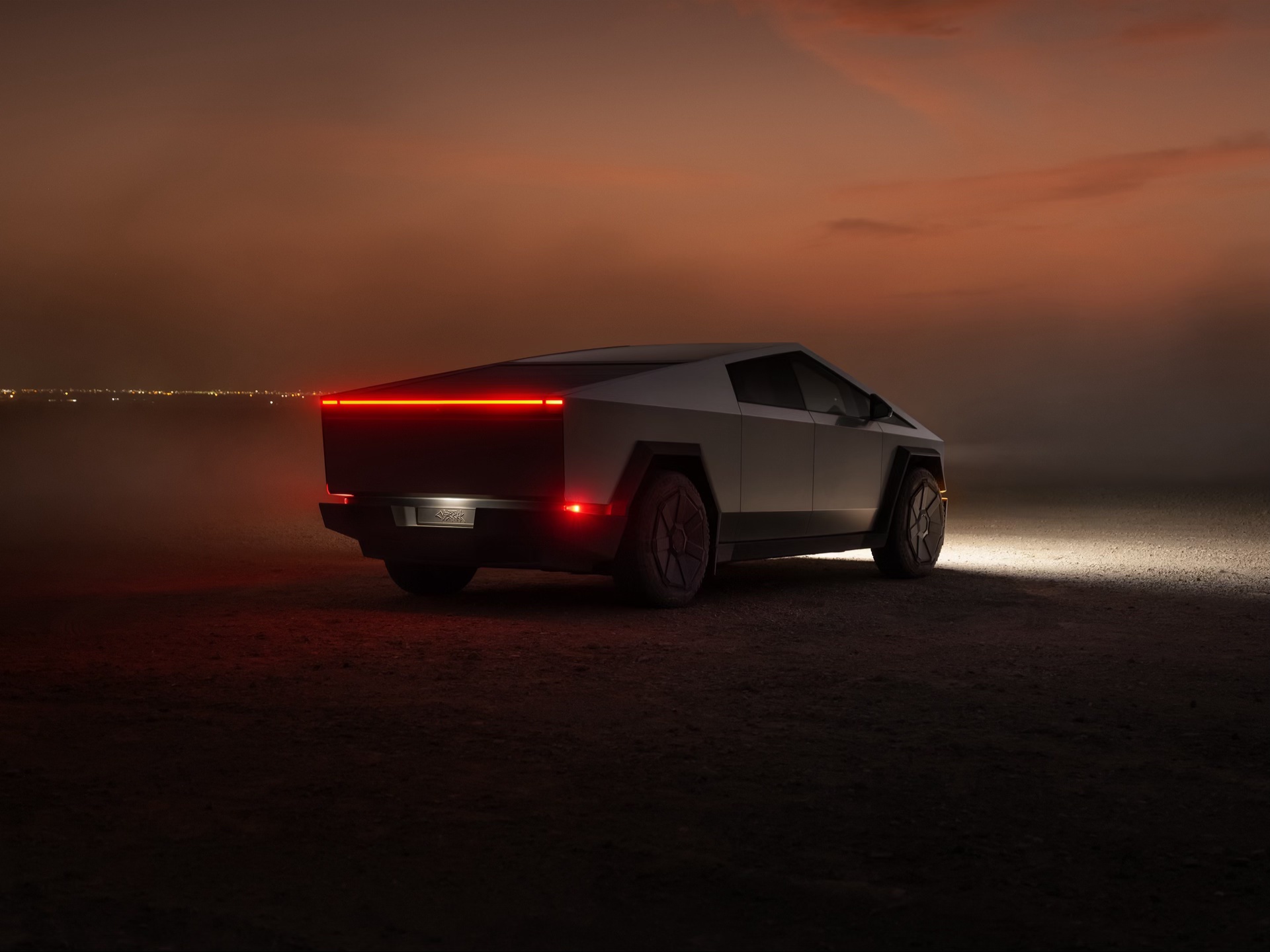 特斯拉赛博越野旅行车现已在中东上市🏜️ 阿联酋、卡塔尔和沙特阿拉伯用户可以在官网选配下单📐
科幻照进现实，中东市场刮起“赛博风”⚡️ @特斯拉