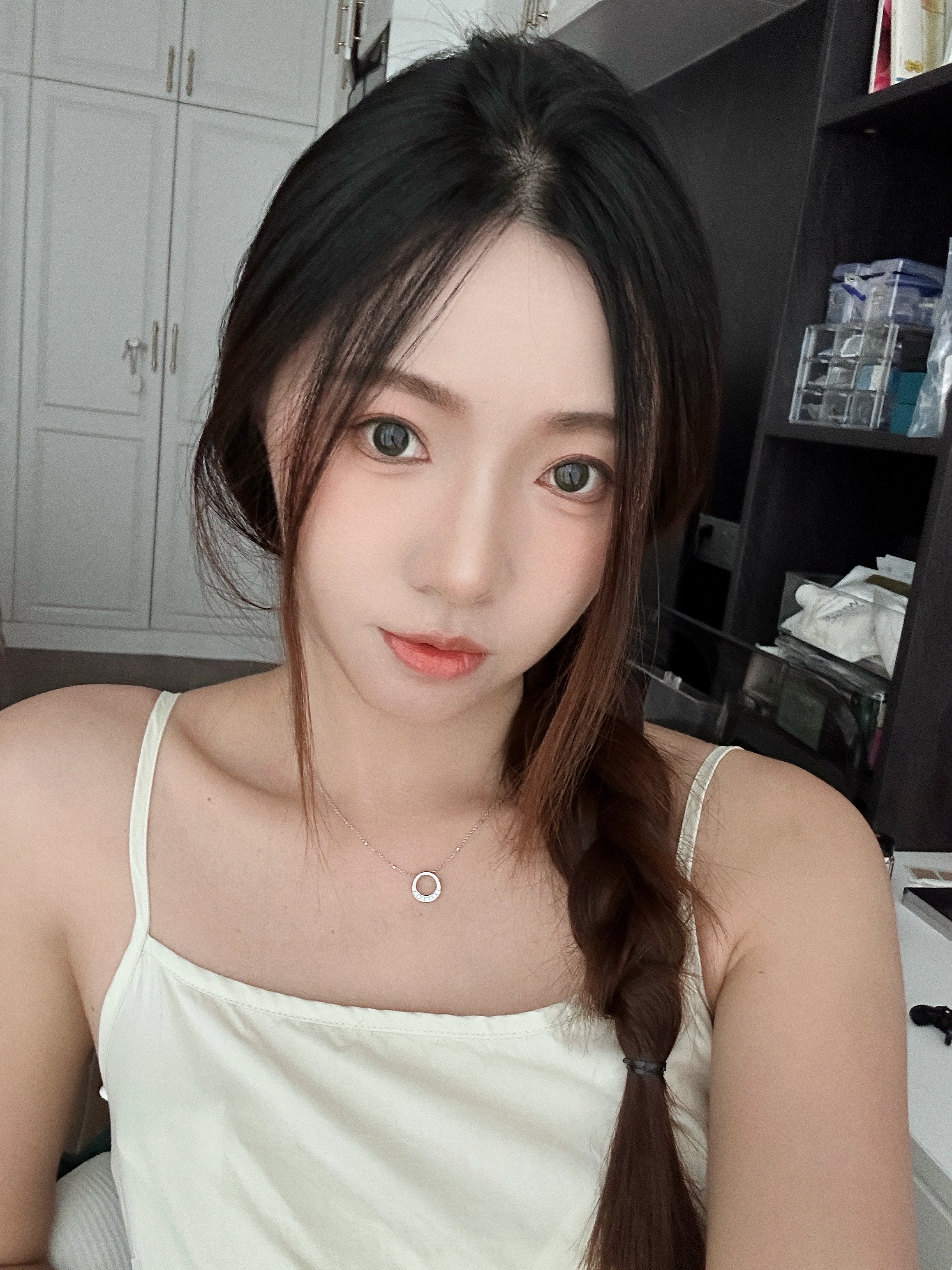 🤍TESLA｜🫧 #特斯拉 #特斯拉女车主 #汽车博主 #plog #富士直出 #特斯拉modely #车内拍照 #发点生活边角料 #在新的篇章里 #浪漫生活的记录者 @张张在生活