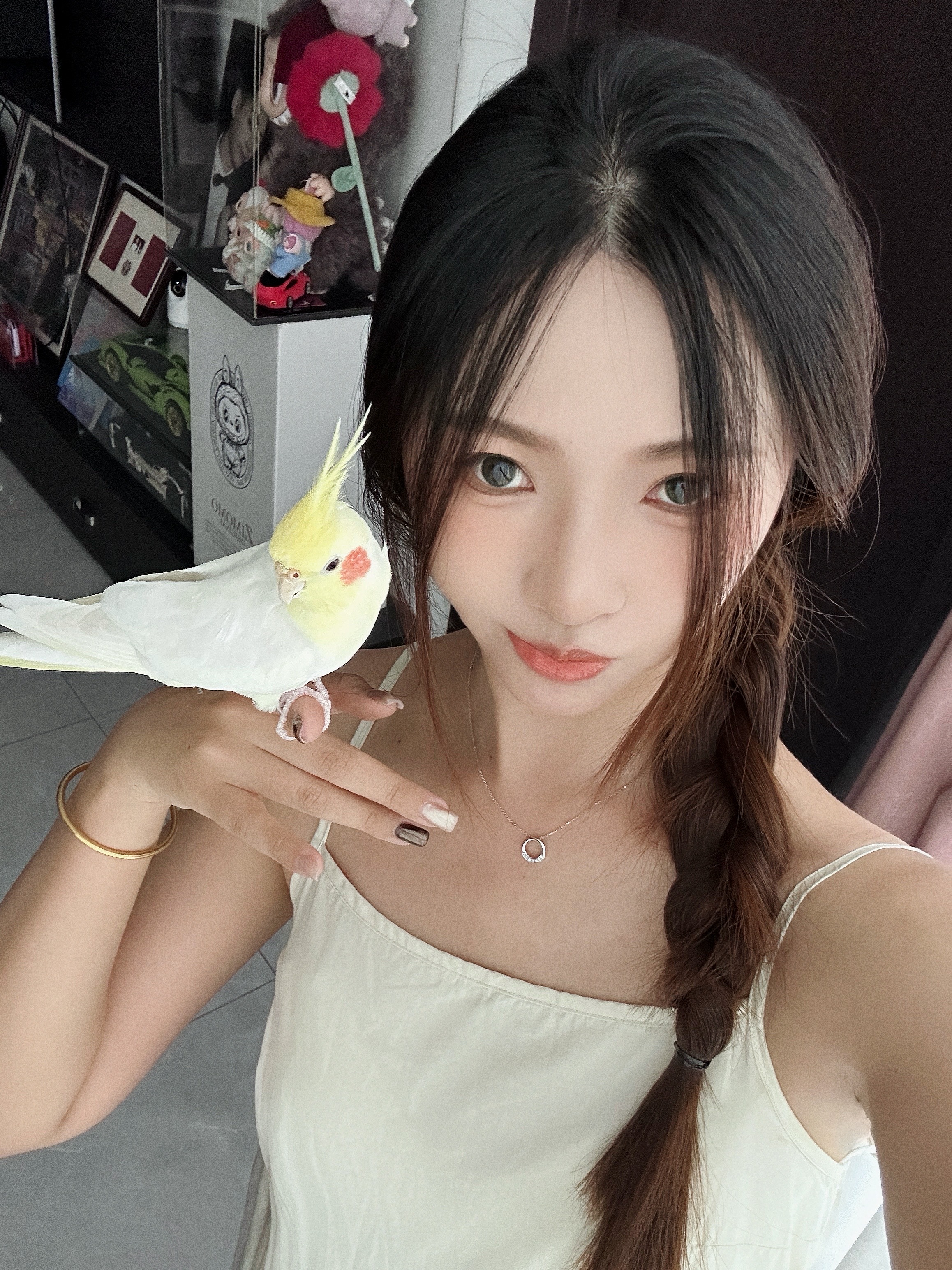 🤍TESLA｜🫧 #特斯拉 #特斯拉女车主 #汽车博主 #plog #富士直出 #特斯拉modely #车内拍照 #发点生活边角料 #在新的篇章里 #浪漫生活的记录者 @张张在生活