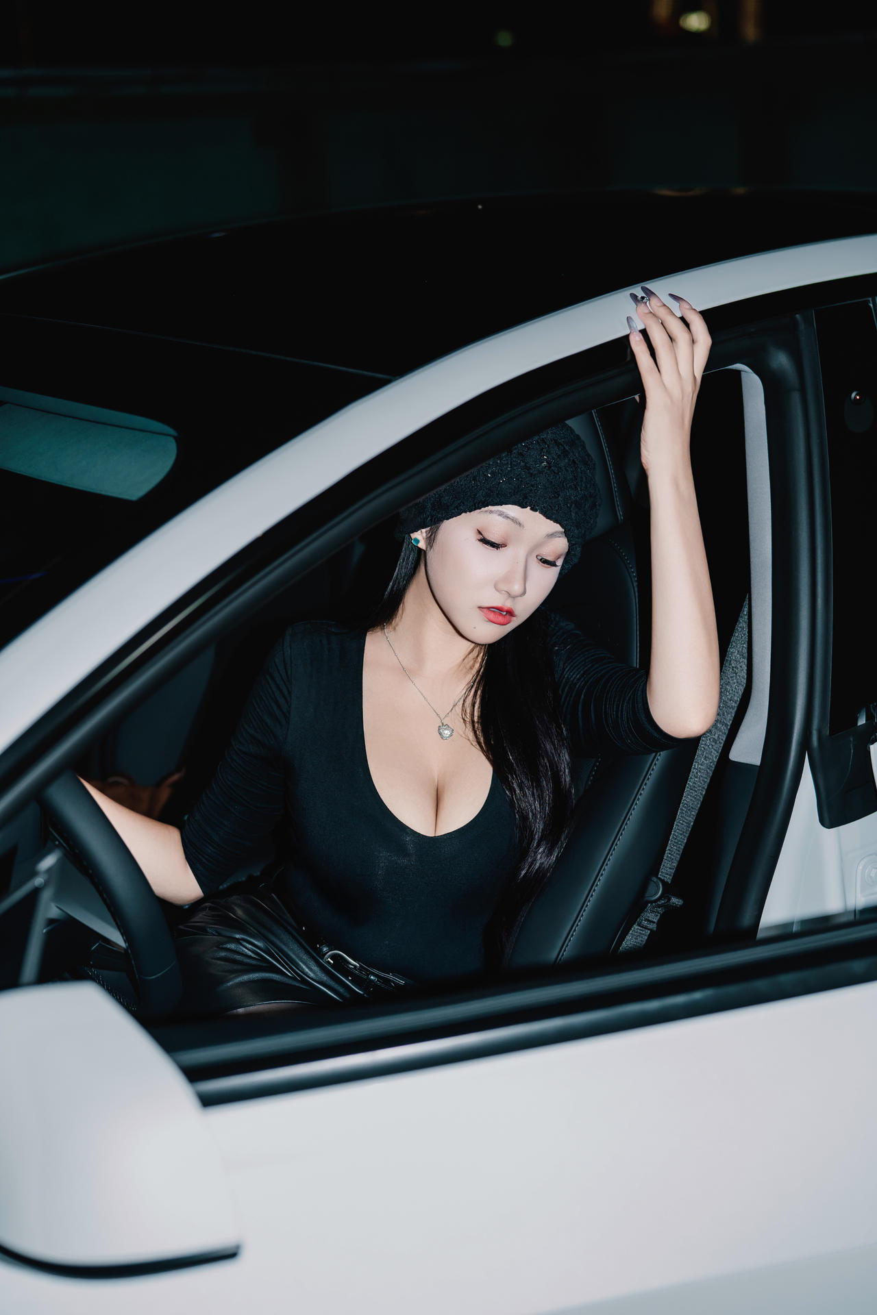 特斯拉黑标|恭喜我吧💐成了一名女车主 我是9.11下订的特斯拉model3
那时候还没考完驾照,盲付订金1k
-1k😬
9.30极限拿到驾照
国庆试驾兜兜转转还是提了特斯拉
赶紧让销售给我预约📅
没想到车子是10.9出厂的
我是10.12提到的车🚗
-
不爱说女司机女司机的
我们是女车主🎉
我的🚗我自己做主🎂
拍摄点:苏州金鸡湖大润发顶楼停车场🅿️
摄影师:@带肥羊的三叶手记📰 @TT不烦恼📷
#提车日记#特斯拉车主 #特斯拉改款 #人生第一辆车 #特斯拉升级 @华思柚