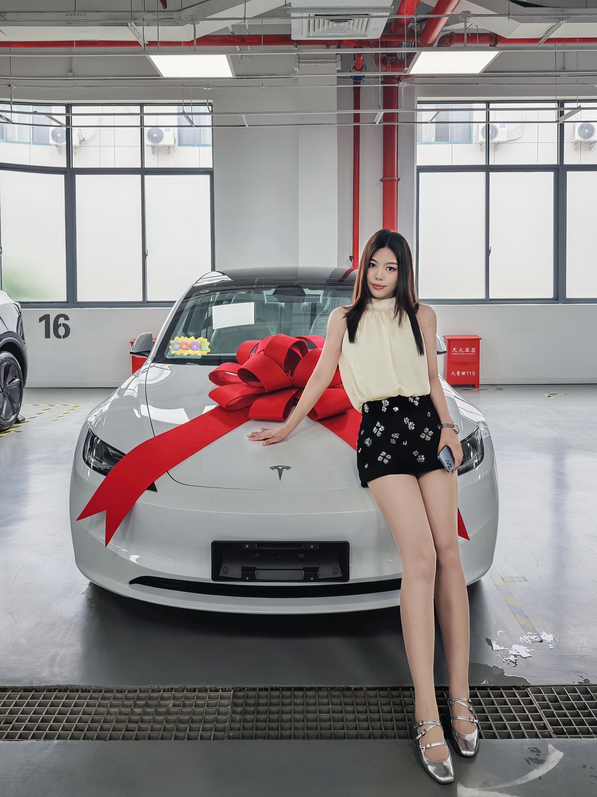 你是我见过最美的美国女孩 终于开上心爱的大白了🤍
有没有装饰毛坯内饰的好物呀😊
#特斯拉#特斯拉model3  #好物分享 #咱就是说听人劝吃饱饭 #真的很着急 #拜托各位了 #这是我的女孩 @卖