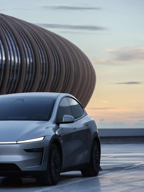 Model Y L科技美学遇见活力大湾区🌅 流畅线条勾勒都市动感弧线
每一次驻足,皆是蓄势待发⚡️
#和特斯拉发现出片秘诀
📍深业上城、大湾区体育中心
📸:@AC陈冠宏 @特斯拉