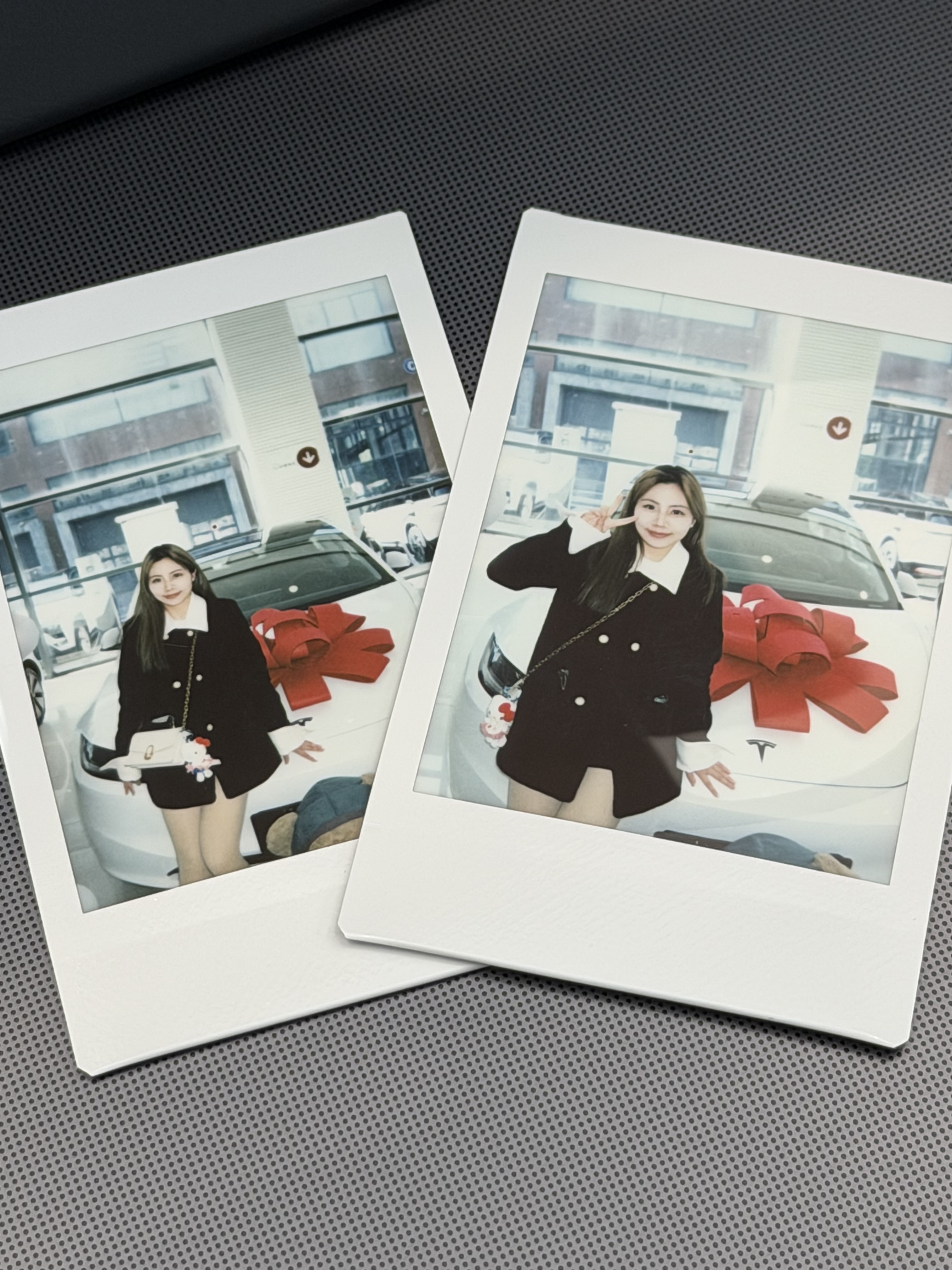 打工暂停让我们一起恭喜这位女士🎉🥳🎊 打工两年终于拥有了自己的第一辆小车车啦🚗
让我们一起恭喜这位女士
好开心好开心以后再也不用骑小电驴上班风吹雨淋了
不得不说小特颜值真高
喜欢鼠了[皱眉R][皱眉R][皱眉R][皱眉R]
#不想发朋友圈系列 #解锁人生新成就 #人生新阶段 #纪念一下吧 #开启新阶段 #买个未来继续努力 #特斯拉 #特斯拉model3 @罐罐