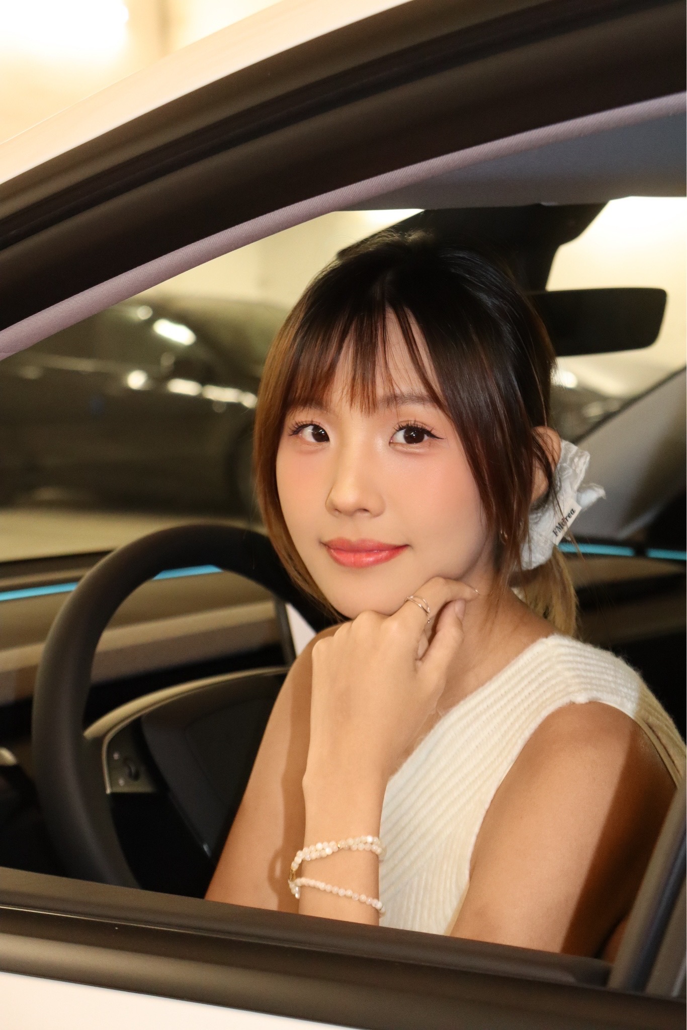 Tesla提车日记｜报告！我也有邪恶大鼠标啦！ 有了一个新的伙伴
可以带我去任何想去的地方
再也不是通讯录里“有空出来”的人了
是“在哪，我去接你”的人～
	
#提车日记 #人生第一辆小车车#提车大吉
#提车需要满满仪式感 #电车天花板 #Tesla提车
#特斯拉交付 #特别心动的车 #特斯拉model焕新Y @别叫我蕾蕾