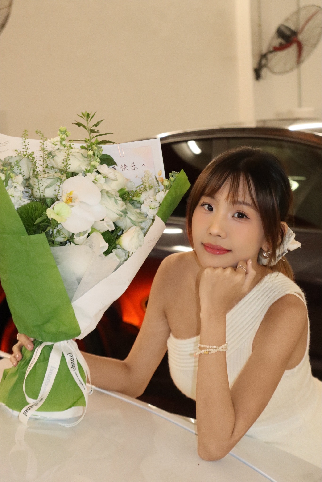 Tesla提车日记｜报告！我也有邪恶大鼠标啦！ 有了一个新的伙伴
可以带我去任何想去的地方
再也不是通讯录里“有空出来”的人了
是“在哪，我去接你”的人～
	
#提车日记 #人生第一辆小车车#提车大吉
#提车需要满满仪式感 #电车天花板 #Tesla提车
#特斯拉交付 #特别心动的车 #特斯拉model焕新Y @别叫我蕾蕾