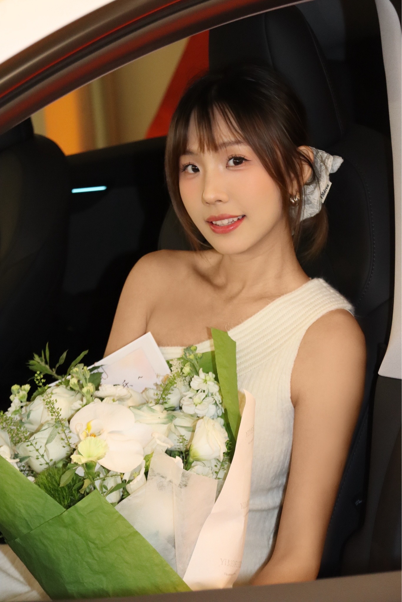 Tesla提车日记｜报告！我也有邪恶大鼠标啦！ 有了一个新的伙伴
可以带我去任何想去的地方
再也不是通讯录里“有空出来”的人了
是“在哪，我去接你”的人～
	
#提车日记 #人生第一辆小车车#提车大吉
#提车需要满满仪式感 #电车天花板 #Tesla提车
#特斯拉交付 #特别心动的车 #特斯拉model焕新Y @别叫我蕾蕾