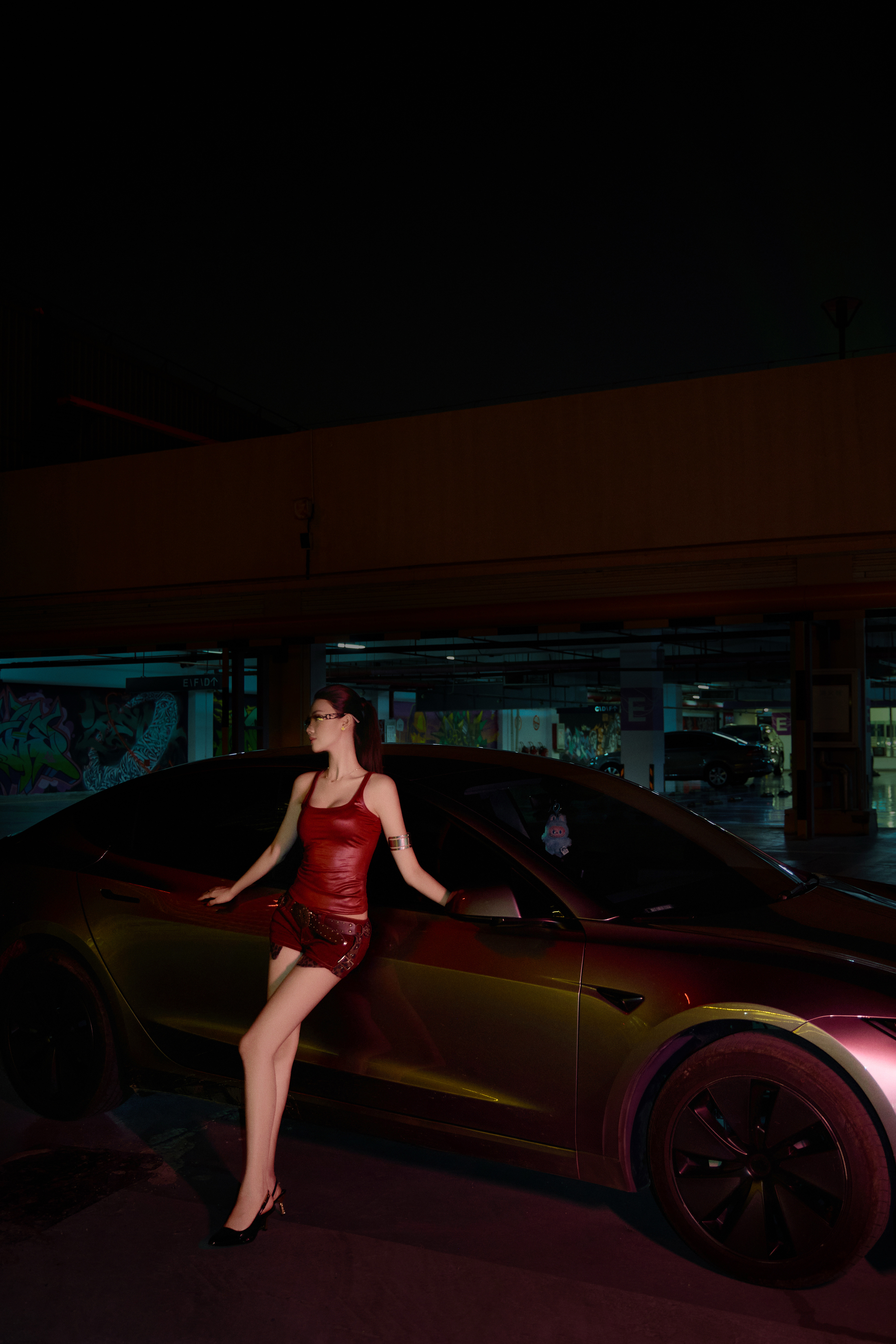 特斯拉也能拍出跑车感 和爱车来一组专属写真#和你的汽车一起拍照 #model3 #模特日常 #玩车无格式 @🐏不辣