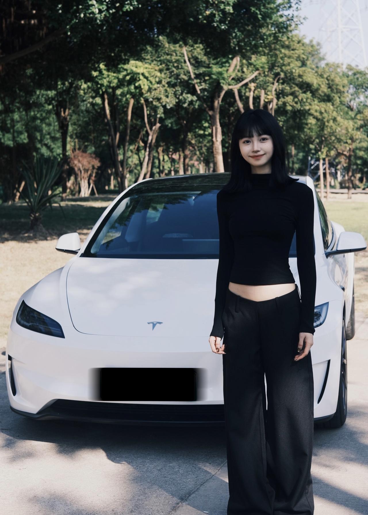 Tesla你是我见过最美的女孩 无可挑剔的白 太美了
舒适到不想回家 想窝在车里
我的梦中情车|特斯拉Model3 performance
#特别心动的车 #满电出发充满 #是我的梦中情车 #和你的汽车一起拍照#爱上一辆车的瞬间 #特斯拉 #特斯拉model3p @我想吃汉堡