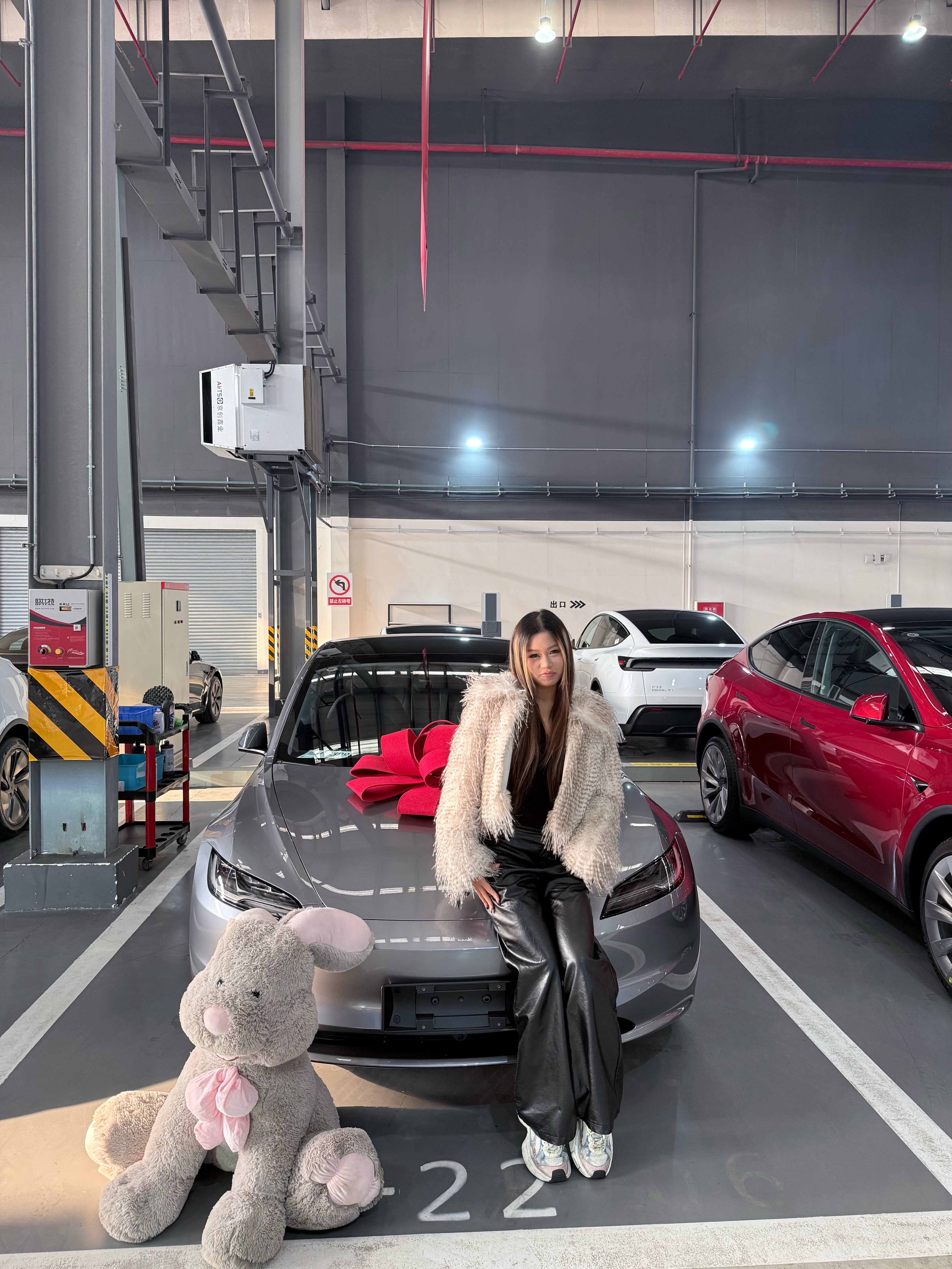 特斯拉斯特！你被买了！ 怀胎一月，终于诞生，我的特宝宝，妈妈永远爱你😘#化妆就是玩儿 @怨男0