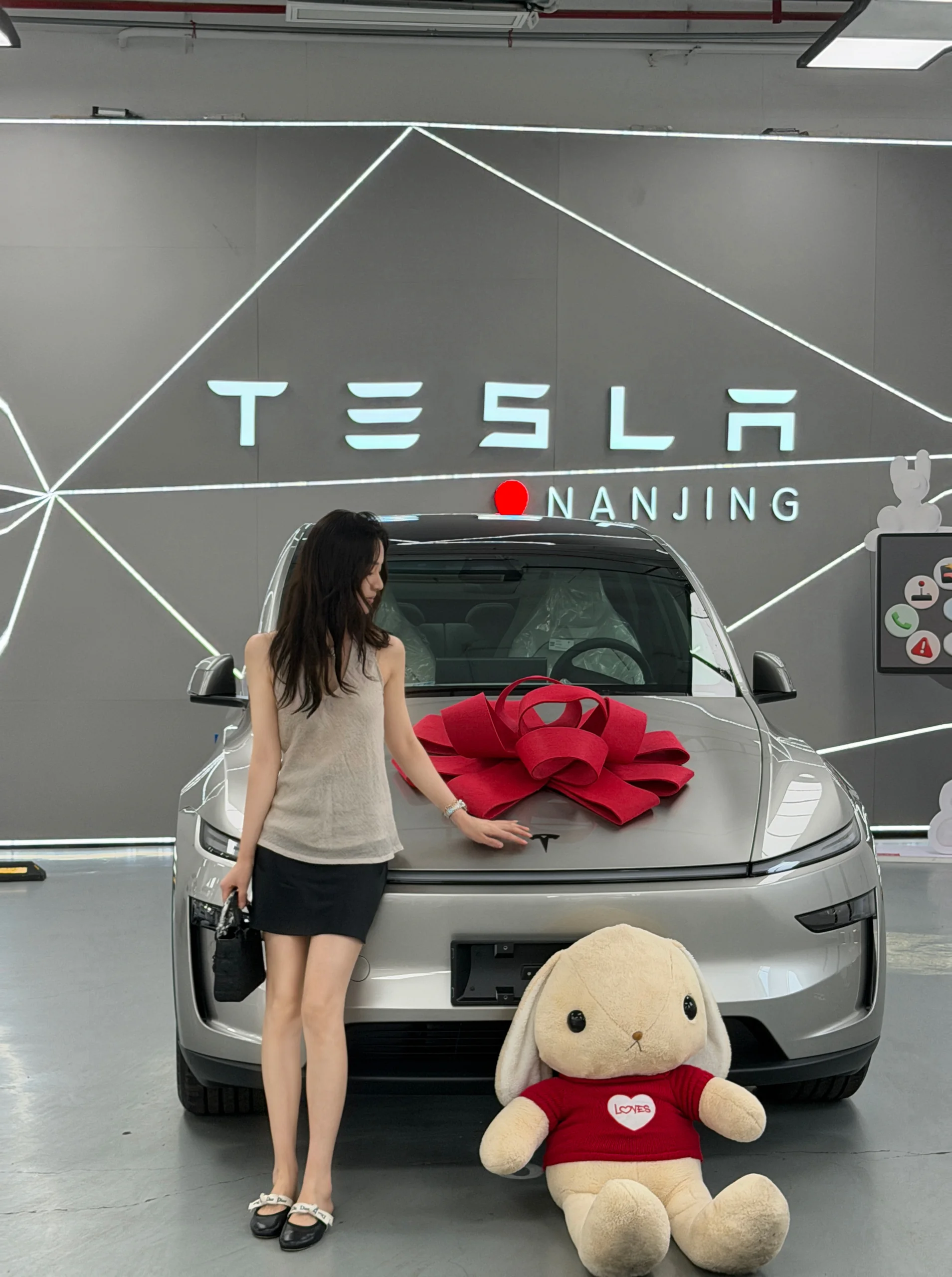善良大鼠标🚘 喜提大毛豆🫛 modelYL 星光金+白灰内饰🩶 油换电选手🙋‍♀️#大玩具 特斯拉真的太好开了！！！#换...